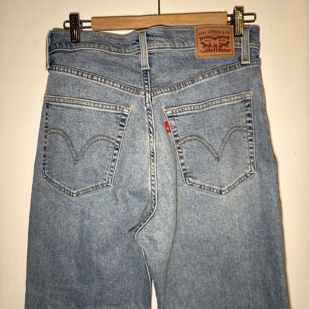 Levi's Ribcage Straight Ankle Jeans Women's Light Wash Button Fly | Size 29 - Picture 5 of 9